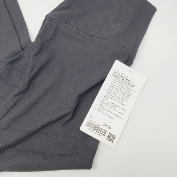 [ NWT ] Size 6 Lululemon Align Ribbed Crop Black HR High Rise - Picture 4 of 5